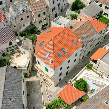 Nezi דירה פוצ'ישצ'ה