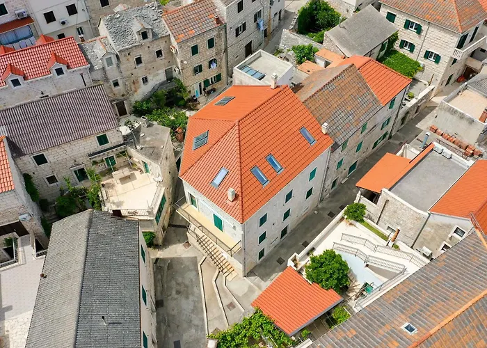 Nezi Apartamento Pucisca